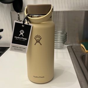 Beech Hydro Flask 32 oz - Limited Edition Whole Foods Exclusive